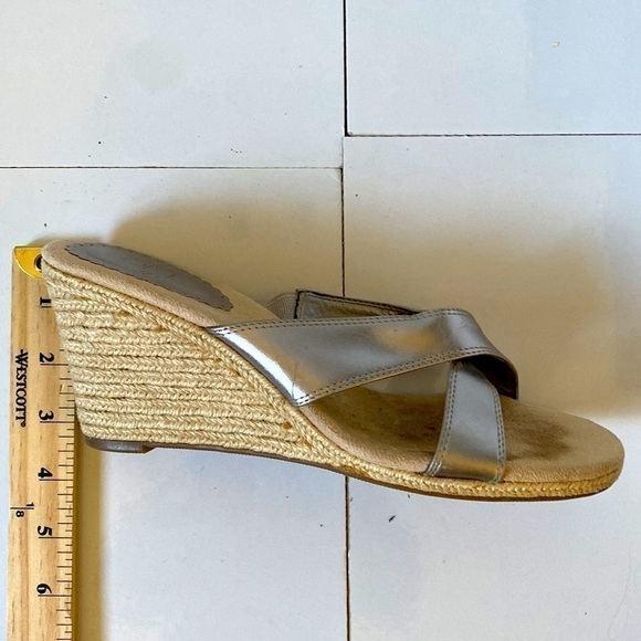 Ann Taylor Loft silver leather espadrille wedge sandals. Size 8. 3” heel. - Picture 6 of 7